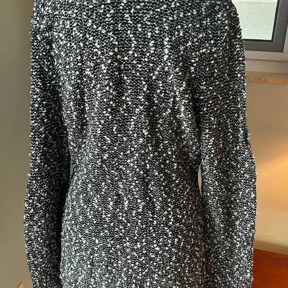 Zozo Black & White Lightweight Cardigan Sweater with Black Belt Accent - Picture 4 of 5